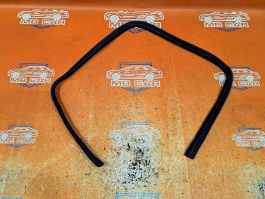 Уплотнитель капота MERCEDES-BENZ E-класс W124/S124/C124/A124 (1984 - 1997) — Разборка Мерседес