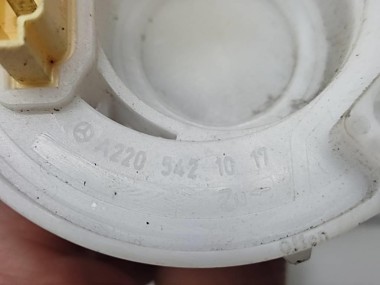 Датчик уровня топлива MERCEDES-BENZ S-класс W220 (1998 - 2005) — Разборка Мерседес