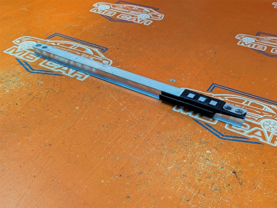 Распорка MERCEDES-BENZ SL-класс R231 рестайлинг (2016 - 2020) фото 1 — Разборка Мерседес