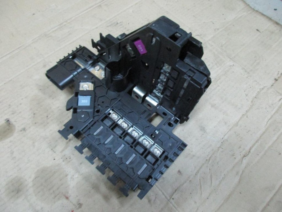 Блок предохранителей MERCEDES-BENZ E-класс W213/S213/C238/A238 (2016 - 2021) фото 1 — Разборка Мерседес