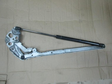 Петля капота MERCEDES-BENZ E-класс W210/S210 (1995 - 1999) — Разборка Мерседес