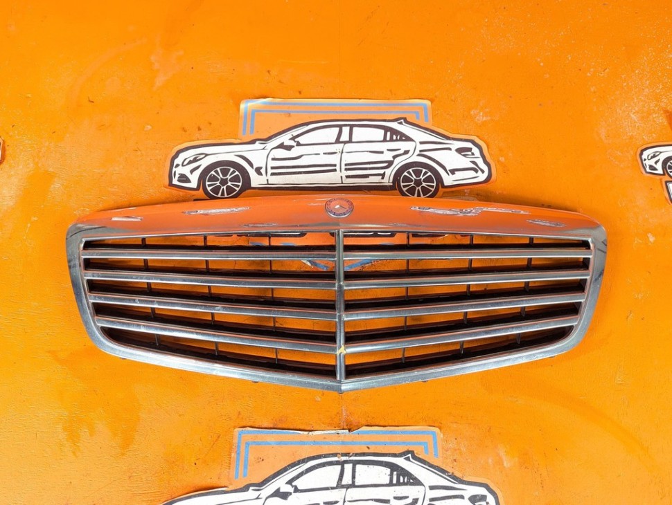 Решетка радиатора MERCEDES-BENZ S-класс W221 рестайлинг (2009 - 2013) фото 1 &mdash; Разборка Мерседес