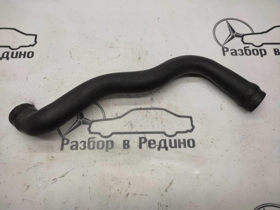 Патрубок радиатора MERCEDES-BENZ E-класс W210/S210 рестайлинг (1999 - 2003) фото 1 — Разборка Мерседес