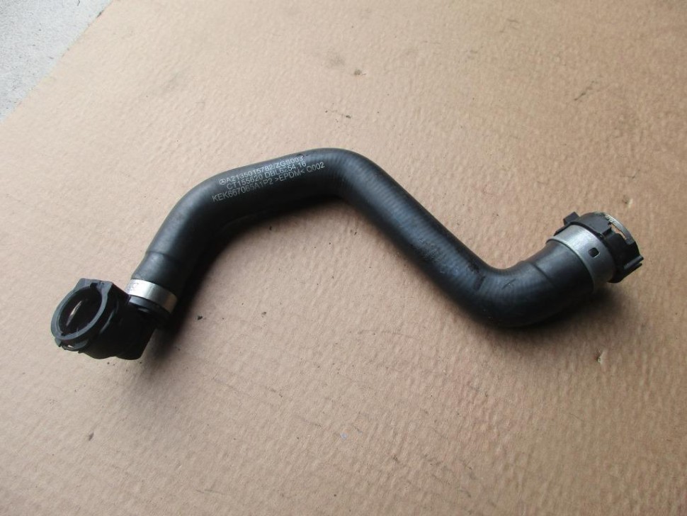 Патрубок ОЖ MERCEDES-BENZ C-класс W205/S205/C205/A205 (2014 - 2018) фото 1 — Разборка Мерседес