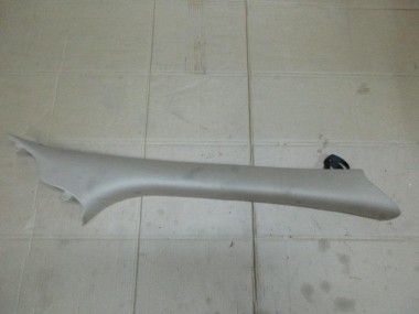 Накладка передней стойки MERCEDES-BENZ R-класс W251 (2005 - 2007) — Разборка Мерседес