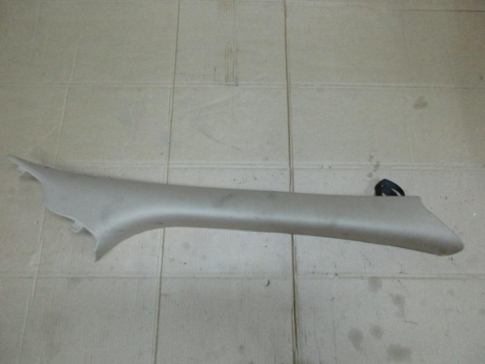 Накладка передней стойки MERCEDES-BENZ R-класс W251 (2005 - 2007) фото 1 — Разборка Мерседес