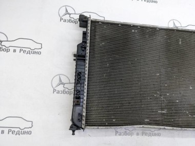 Радиатор MERCEDES-BENZ R-класс W251 (2005 - 2007) — Разборка Мерседес