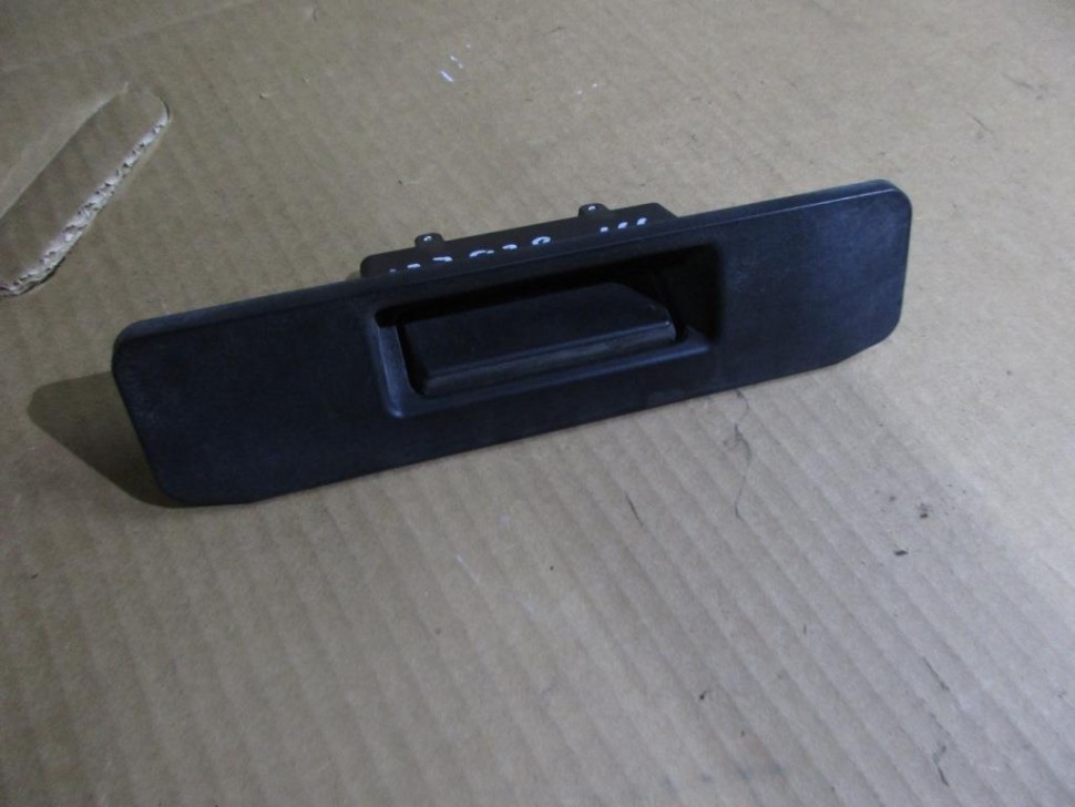 Ручка открытия багажника MERCEDES-BENZ M-класс W166 (2011 - 2015) фото 1 — Разборка Мерседес