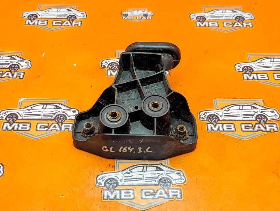 Кронштейн крепления бампера MERCEDES-BENZ M-класс W164 (2005 - 2008) фото 1 &mdash; Разборка Мерседес