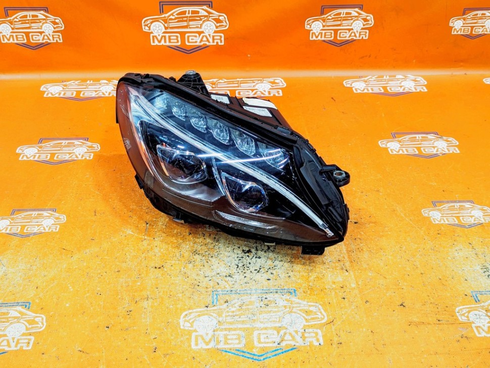 Фара правая MERCEDES-BENZ C-класс W205/S205/C205/A205 (2014 - 2018) фото 1 — Разборка Мерседес