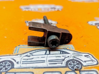 Кронштейн крепления форсунок MERCEDES-BENZ E-класс W210/S210 рестайлинг (1999 - 2003) &mdash; Разборка Мерседес