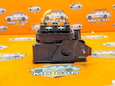 Блок клапанов пневмоподвески MERCEDES-BENZ R-класс W251 (2005 - 2007) &mdash; Разборка Мерседес