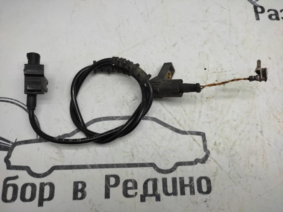 Провод датчика износа тормозных колодок MERCEDES-BENZ S-класс W220 (1998 - 2005) фото 1 &mdash; Разборка Мерседес