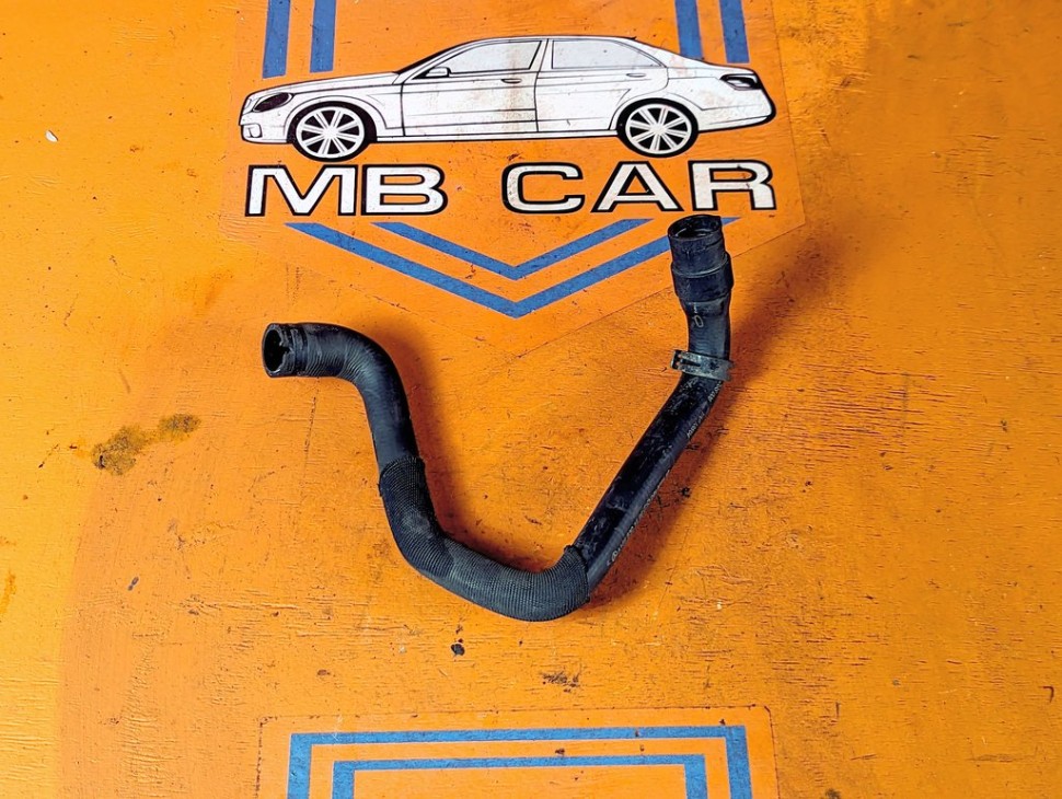Патрубок ОЖ MERCEDES-BENZ A-класс W169 (2004 - 2008) A 150 1.5 MT (95 л.с.) фото 1 &mdash; Разборка Мерседес