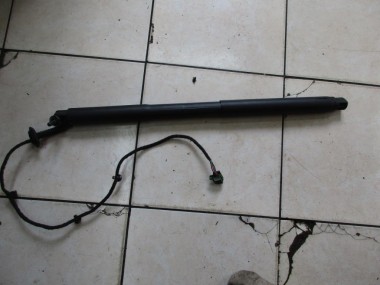 Амортизатор крышки багажника MERCEDES-BENZ GLE-класс Coupe C292 (2015 - 2019) — Разборка Мерседес