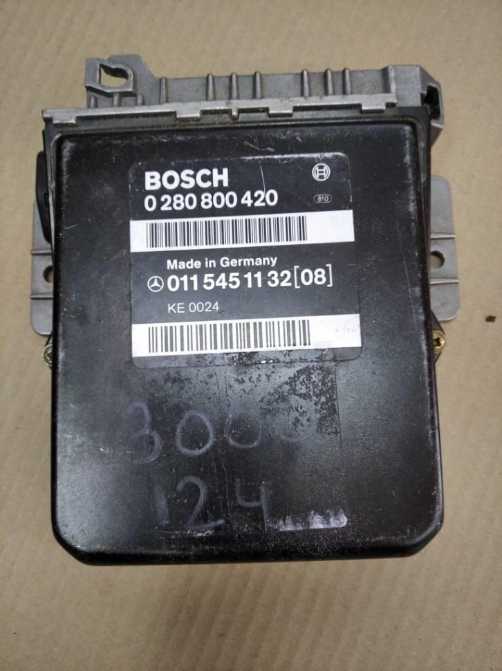 Блок управления двигателем MERCEDES-BENZ E-класс W124/S124/C124/A124 (1984 - 1997) фото 1 — Разборка Мерседес