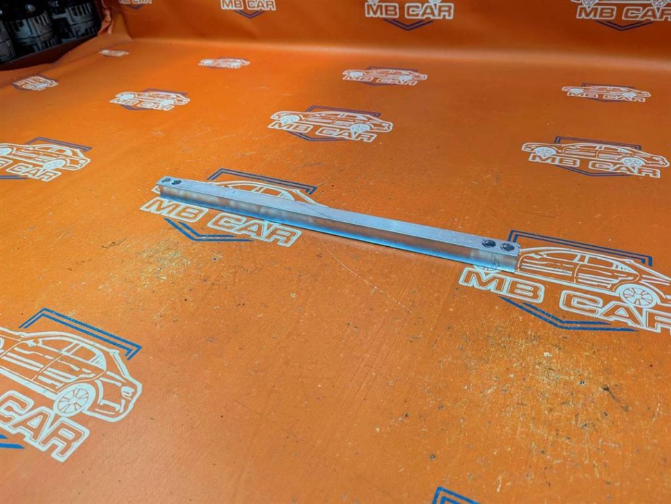 Распорка MERCEDES-BENZ SL-класс R231 рестайлинг (2016 - 2020) фото 1 — Разборка Мерседес