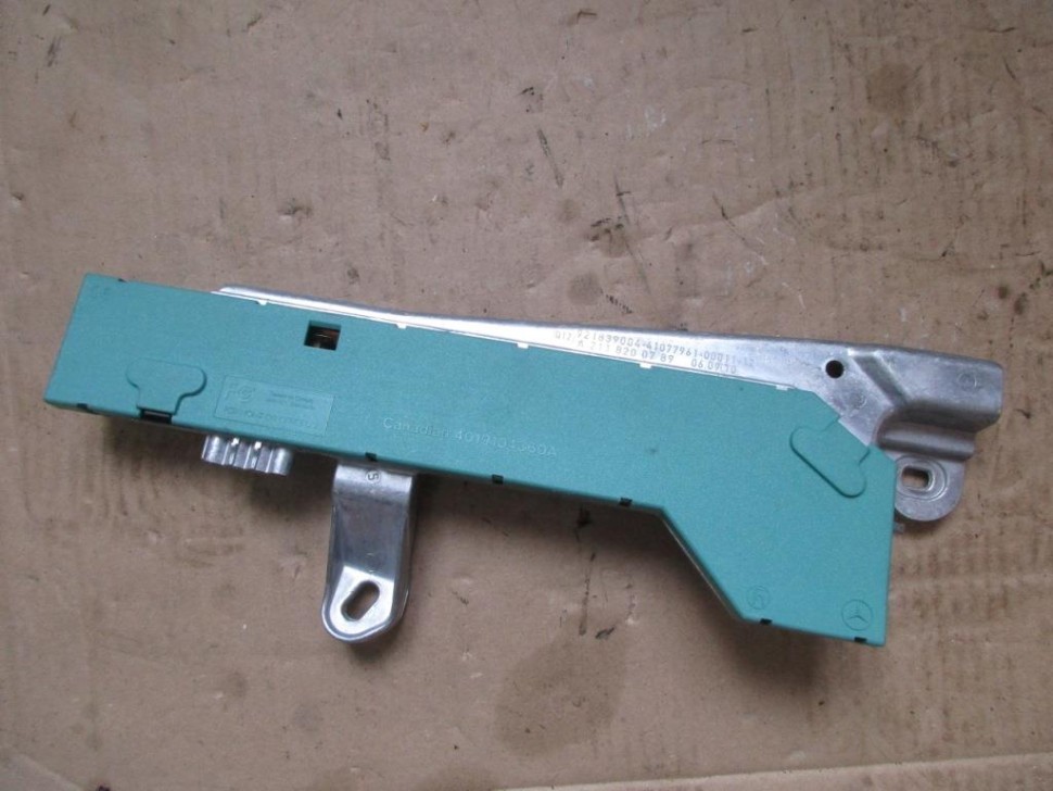 Усилитель антенны MERCEDES-BENZ E-класс W211/S211 рестайлинг (2006 - 2009) фото 1 — Разборка Мерседес