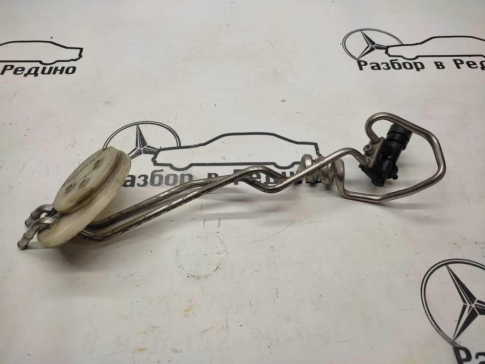 Подогреватель бачка омывателя MERCEDES-BENZ S-класс W220 (1998 - 2005) фото 1 — Разборка Мерседес