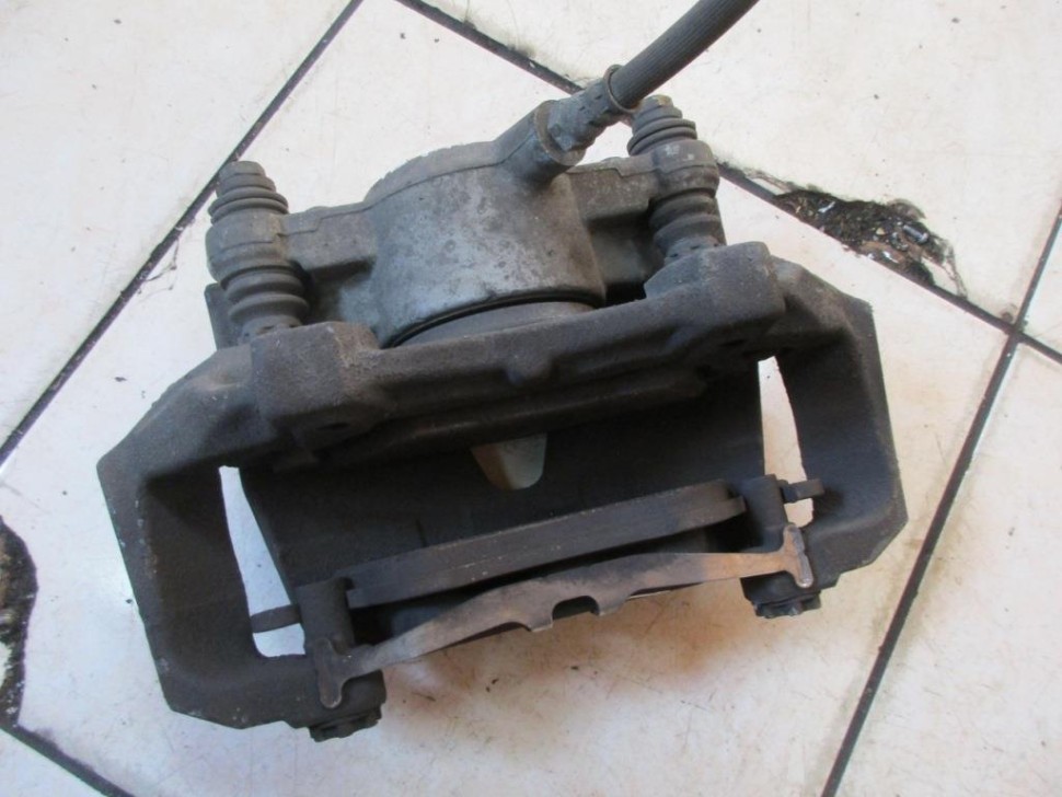 Суппорт передний левый MERCEDES-BENZ E-класс W212/S212/C207/A207 (2009 - 2013) фото 1 — Разборка Мерседес