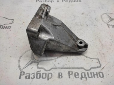 Лапа левая MERCEDES-BENZ C-класс W203/S203/CL203 (2000 - 2004) — Разборка Мерседес