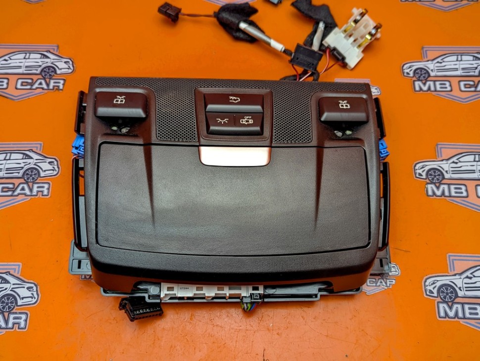 Плафон салона MERCEDES-BENZ E-класс W213/S213/C238/A238 (2016 - 2021) фото 1 — Разборка Мерседес