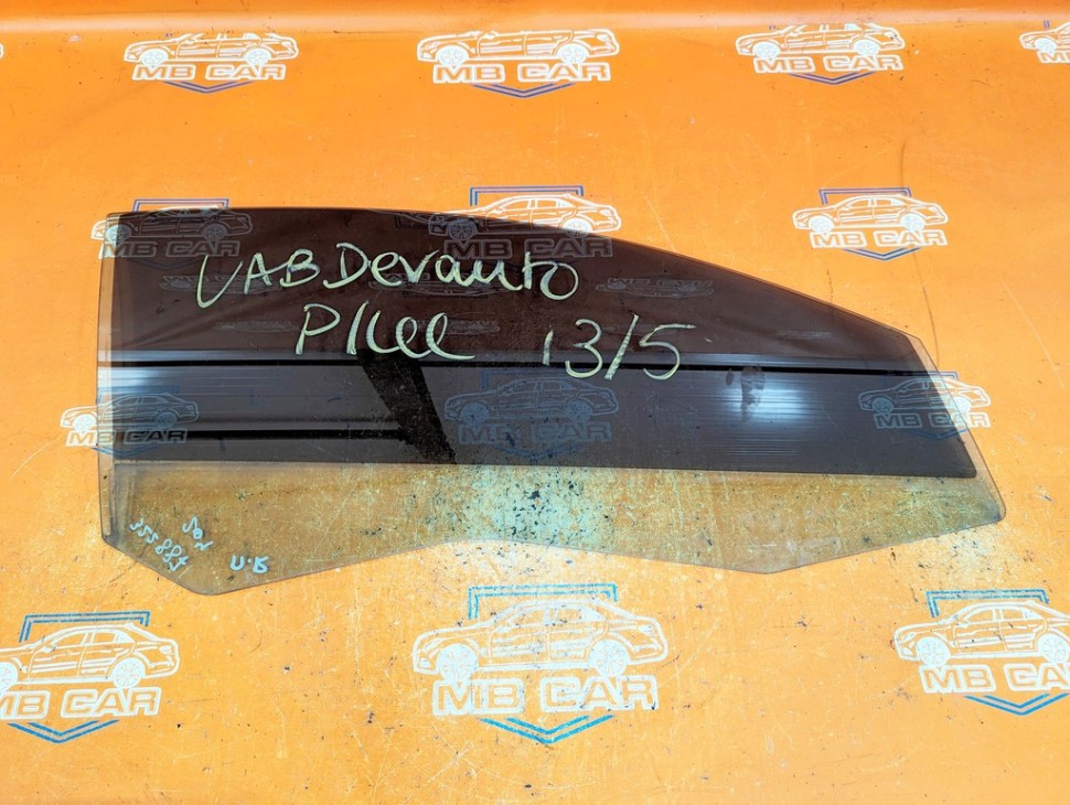 Стекло переднее правое MERCEDES-BENZ C-класс W204/S204/С204 рестайлинг (2011 - 2015) фото 1 — Разборка Мерседес