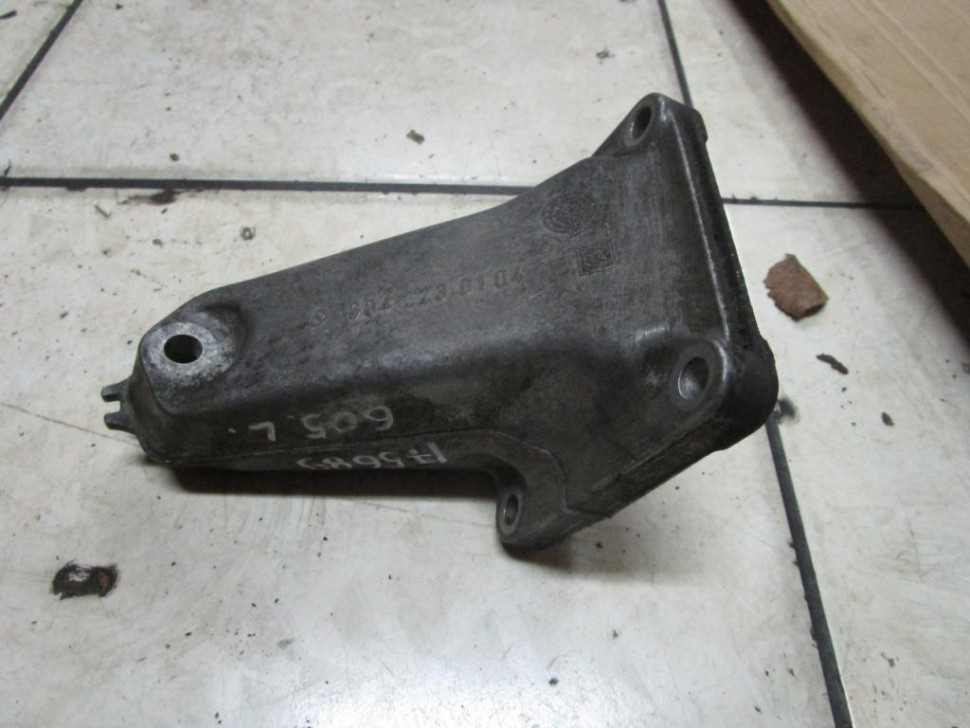 Лапа левая MERCEDES-BENZ E-класс W210/S210 (1995 - 1999) фото 1 — Разборка Мерседес