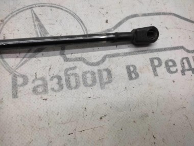 Амортизатор крышки багажника MERCEDES-BENZ V-класс W639 (2003 - 2014) — Разборка Мерседес