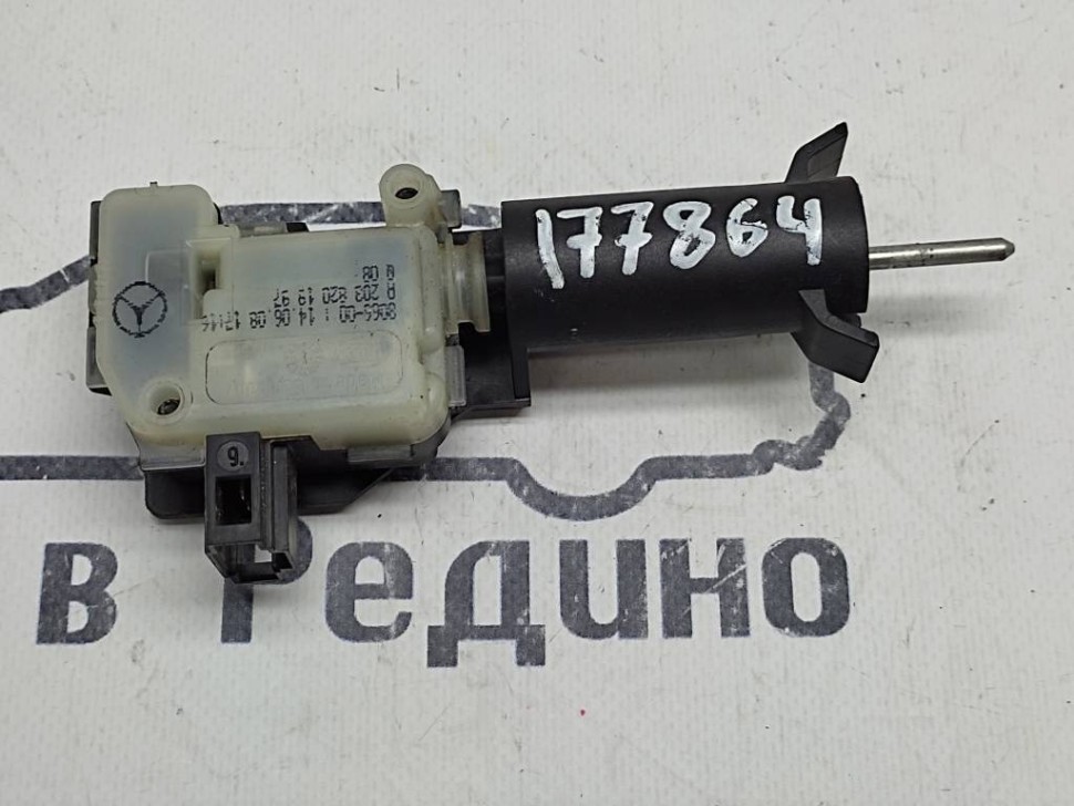 Активатор люка бака MERCEDES-BENZ A-класс W169 рестайлинг (2008 - 2012) фото 1 — Разборка Мерседес