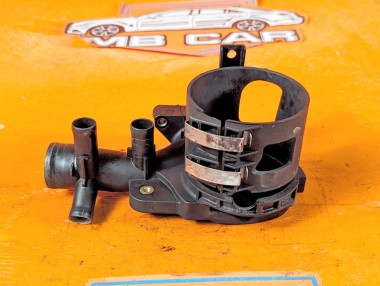 Кронштейн топливного фильтра MERCEDES-BENZ C-класс W204/S204/С204 рестайлинг (2011 - 2015) &mdash; Разборка Мерседес