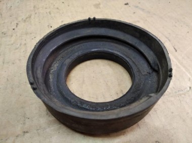 Опора задней пружины MERCEDES-BENZ W124 W124/S124/C124/A124 (1984 - 1993) — Разборка Мерседес