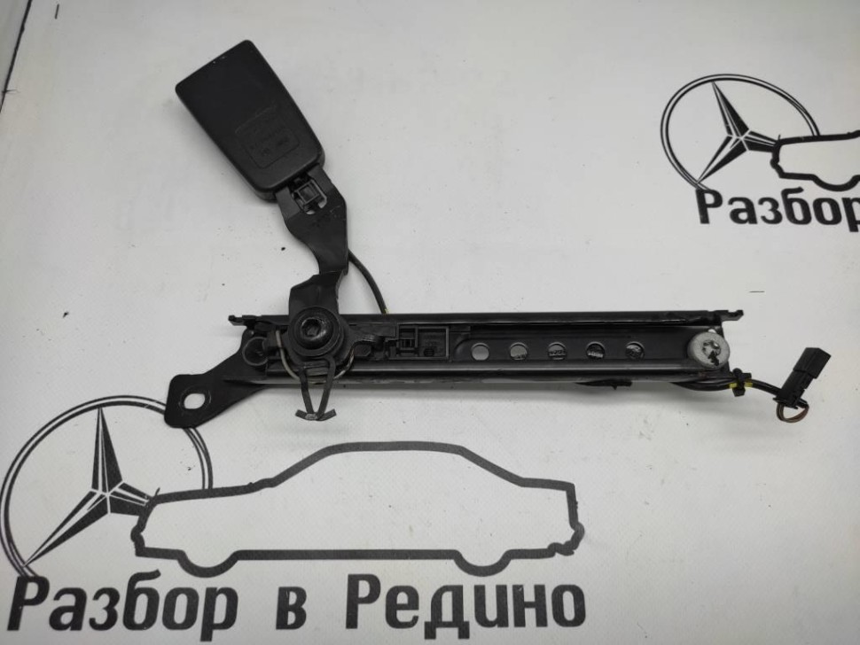 Замок ремня безопасности MERCEDES-BENZ S-класс W221 (2005 - 2009) фото 1 — Разборка Мерседес