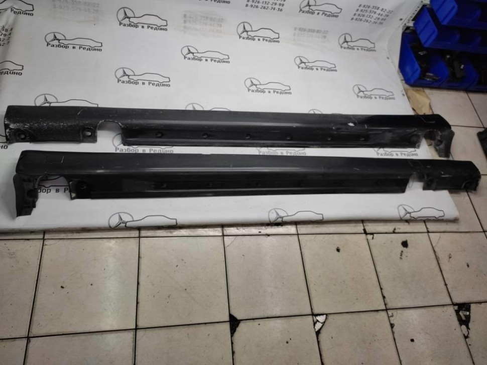 Порог пластиковый левый MERCEDES-BENZ S-класс W220 рестайлинг (2002 - 2005) фото 1 — Разборка Мерседес