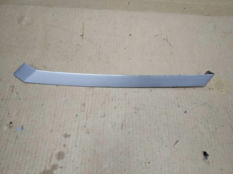 Накладка заднего крыла MERCEDES-BENZ E-класс W124/S124/C124/A124 (1984 - 1997) фото 1 — Разборка Мерседес