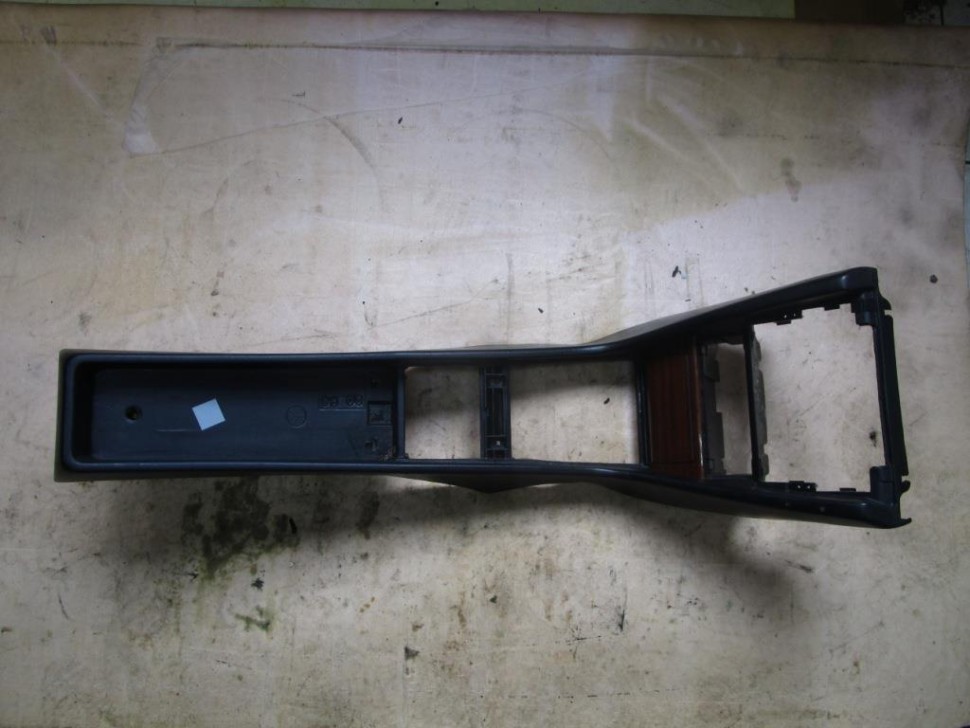 Подлокотник MERCEDES-BENZ E-класс W124/S124/C124/A124 (1984 - 1997) фото 1 — Разборка Мерседес