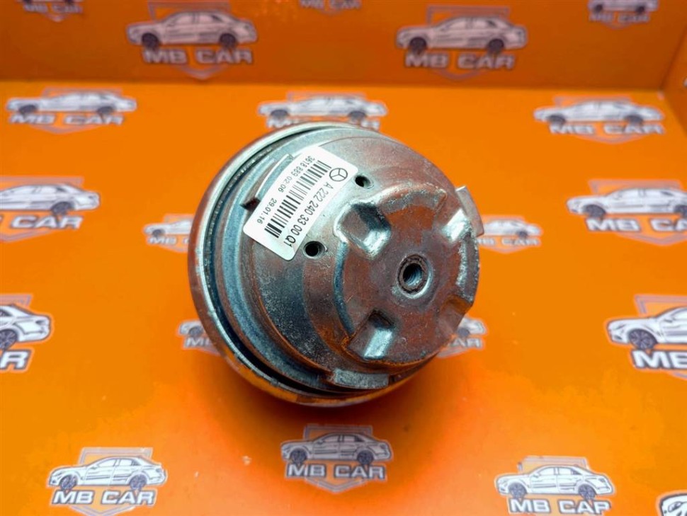 Опора двигателя MERCEDES-BENZ S-класс W222/C217/A217 (2013 - 2017) фото 1 — Разборка Мерседес