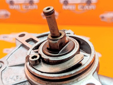 Насос вакуумный MERCEDES-BENZ E-класс W210/S210 рестайлинг (1999 - 2003) — Разборка Мерседес