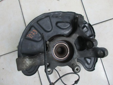 Кулак поворотный передний левый MERCEDES-BENZ C-класс W204/S204 (2006 - 2011) — Разборка Мерседес