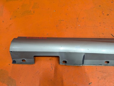 Порог пластиковый правый MERCEDES-BENZ C-класс W204/S204 (2006 - 2011) — Разборка Мерседес