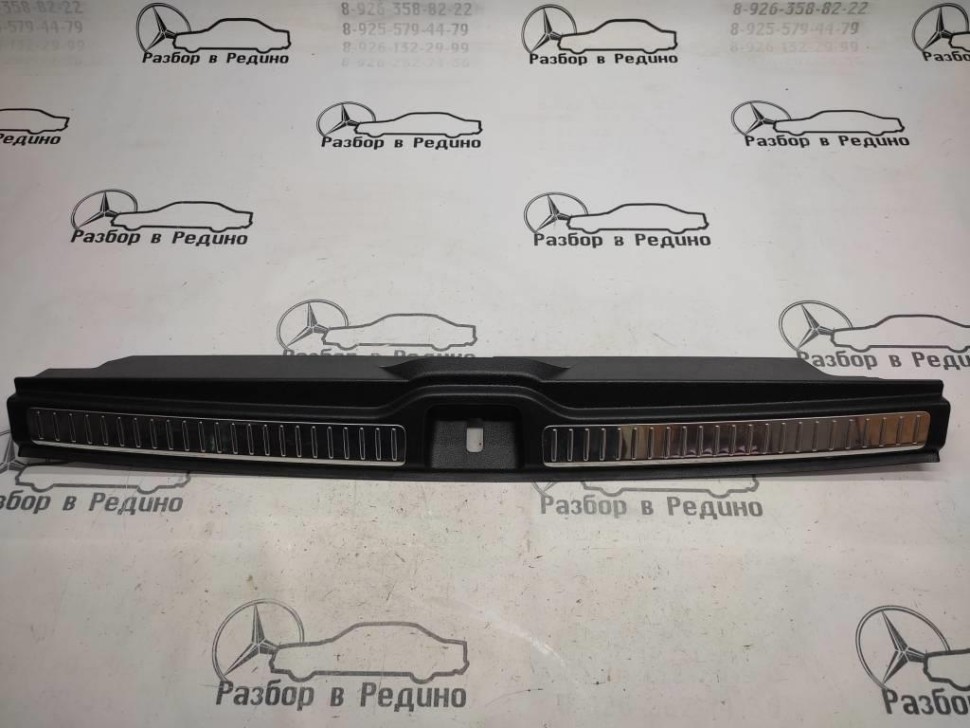 Накладка замка багажника MERCEDES-BENZ GLC-класс X253 (2015 - 2019) фото 1 &mdash; Разборка Мерседес