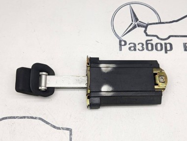 Ограничитель двери MERCEDES-BENZ E-класс W210/S210 (1995 - 1999) — Разборка Мерседес