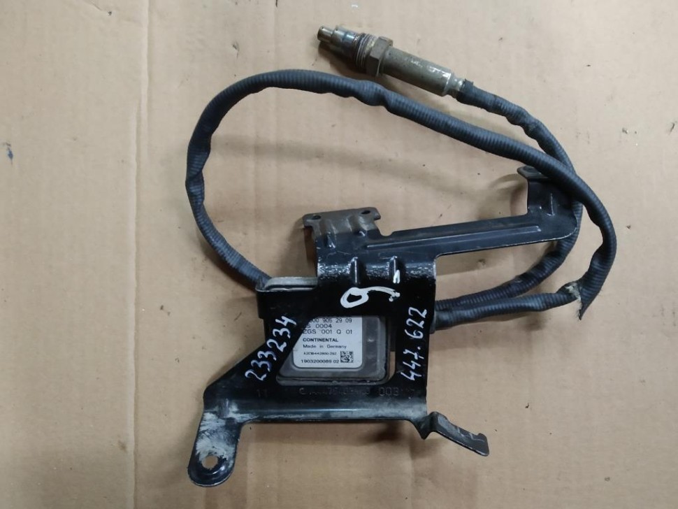 Датчик окислов азота MERCEDES-BENZ V-класс W447 (2014 - 2025) фото 1 — Разборка Мерседес