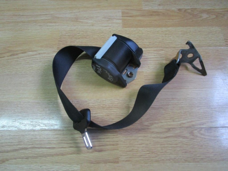 Ремень безопасности задний правый MERCEDES-BENZ S-класс W140 (1991 - 1998) фото 1 — Разборка Мерседес