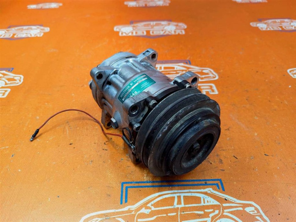 Компрессор кондиционера MERCEDES-BENZ Sprinter W906 (2006 - 2019) фото 1 — Разборка Мерседес