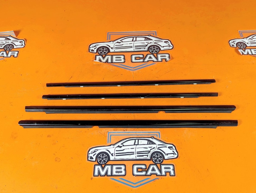 Молдинг стекла двери MERCEDES-BENZ C-класс W203/S203/CL203 (2000 - 2004) фото 1 &mdash; Разборка Мерседес
