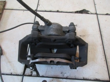 Суппорт передний правый MERCEDES-BENZ E-класс W212/S212/C207/A207 (2009 - 2013) — Разборка Мерседес