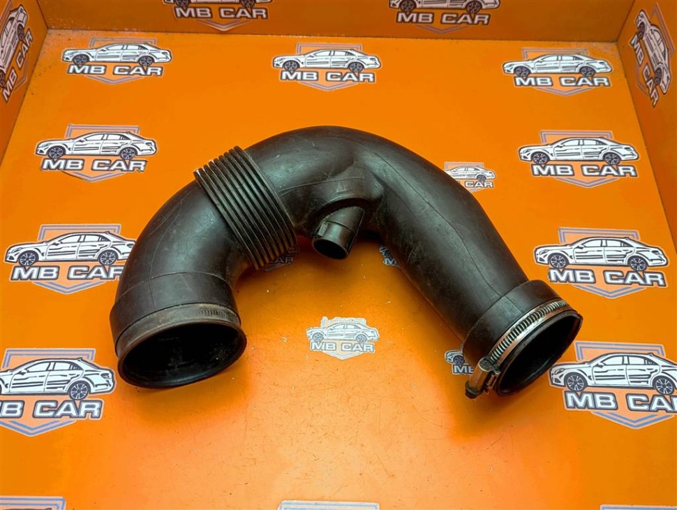 Патрубок воздушный MERCEDES-BENZ C-класс W203/S203/CL203 (2000 - 2004) фото 1 — Разборка Мерседес
