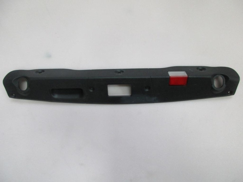 Накладка крышки багажника MERCEDES-BENZ E-класс W212/S212/C207/A207 рестайлинг (2013 - 2016) фото 1 — Разборка Мерседес