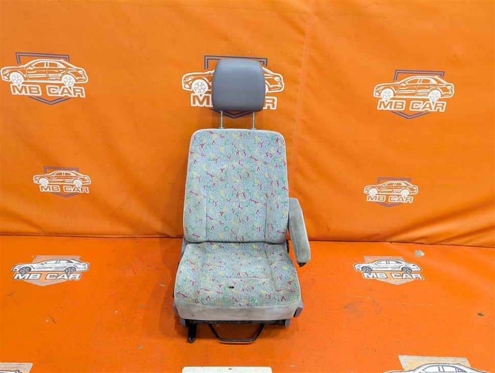 Сиденье переднее правое MERCEDES-BENZ Vito W638 (1996 - 2003) фото 1 — Разборка Мерседес